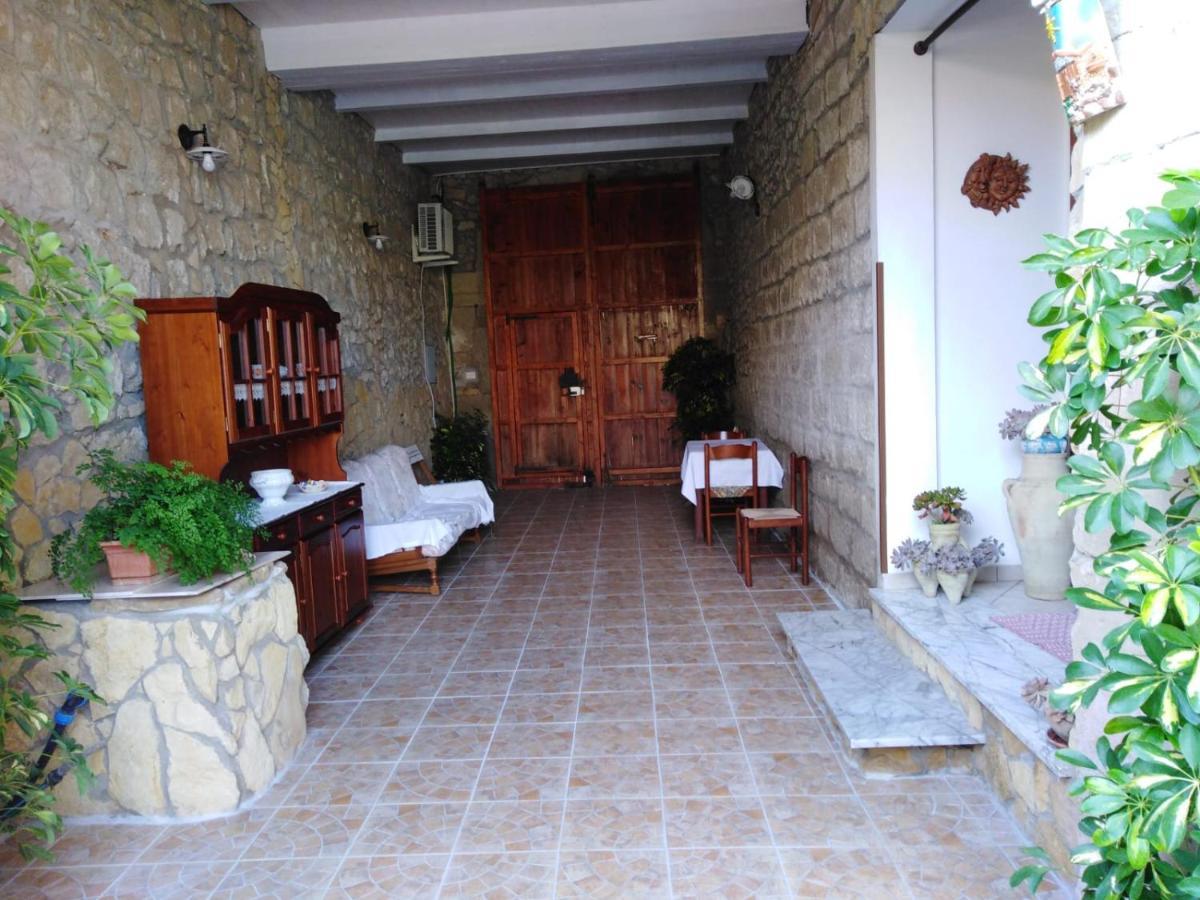 Anticacasaliori Bed and Breakfast Dolianova Buitenkant foto